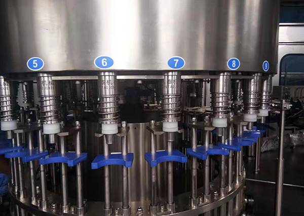 瓶裝水灌裝機(jī)